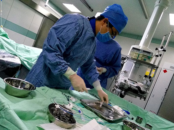 心內(nèi)科新技術(shù)照片4.jpg 心內(nèi)科新技術(shù)照片4.jpg