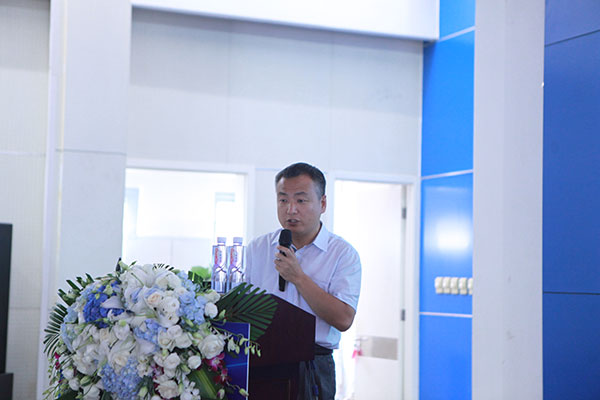 IMG_1160.jpg IMG_1160.jpg